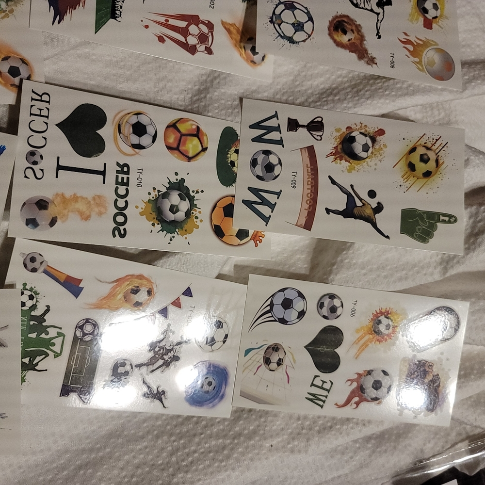 NWT TEMPORARY TATTOO FACE AND BODY GAME DAY FUN 12 CARDS FULL OF FUN - Picture 4 of 6